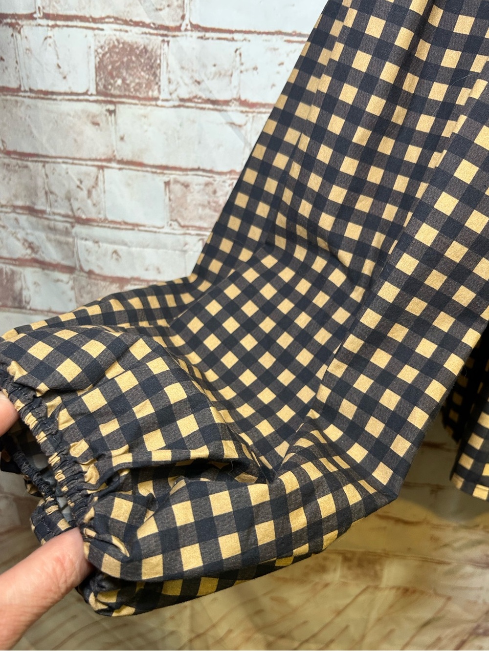 Anthropologie Gingham Black & Tan Smocked Peasant Peplum Blouse Size Medium - Picture 6 of 8